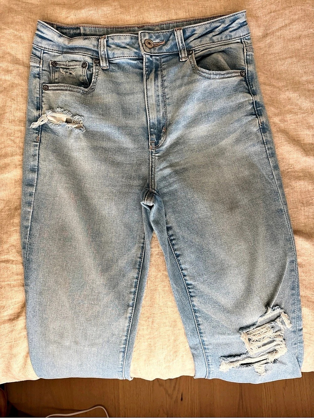 American Eagle Super High-Rise Flare Jeans Blue Size 8 Regular